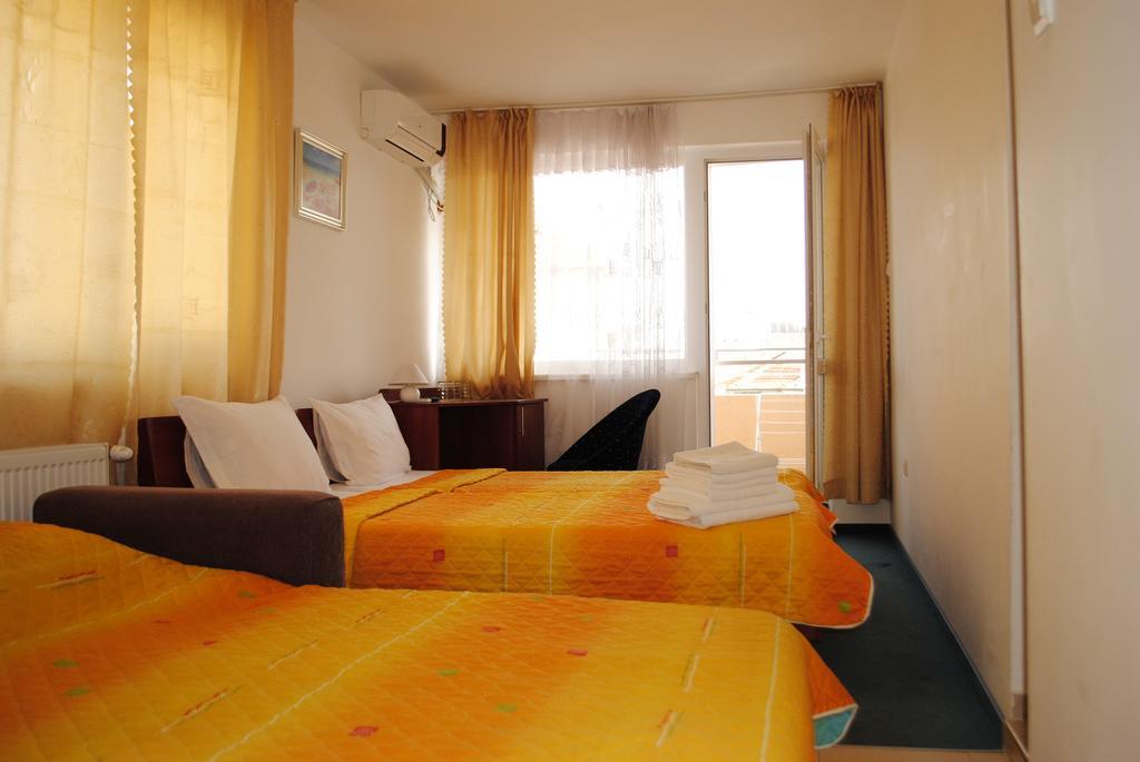 Veda Guest House Pomorie Extérieur photo