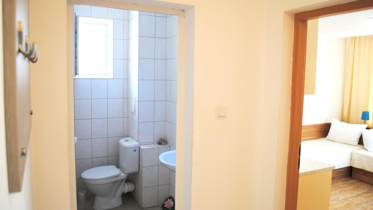 Veda Guest House Pomorie Extérieur photo
