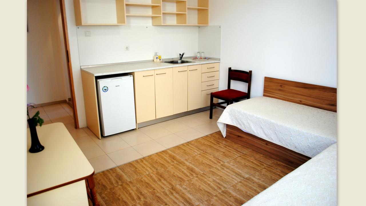 Veda Guest House Pomorie Extérieur photo