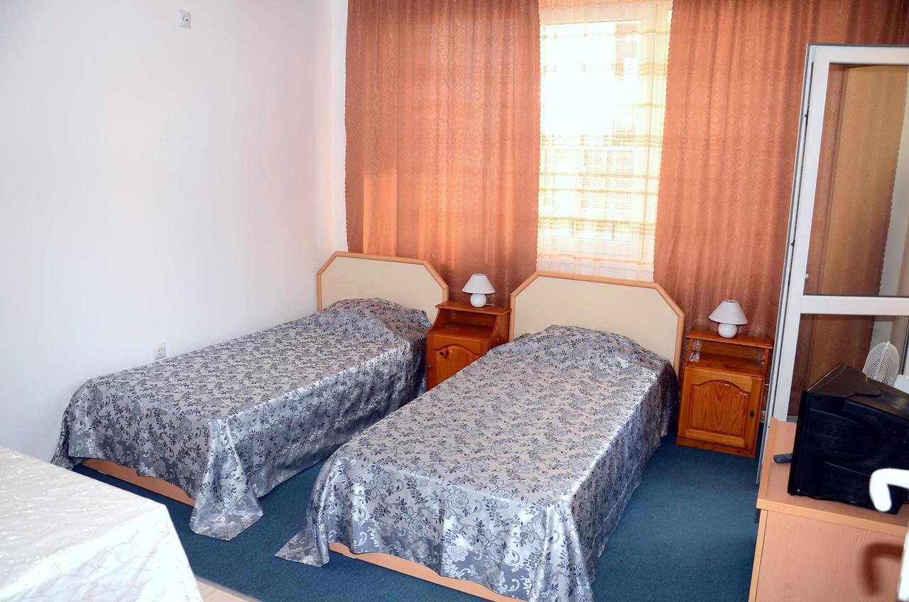 Veda Guest House Pomorie Extérieur photo